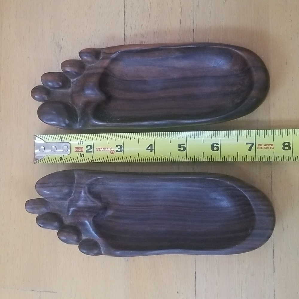 Vintage Bali Indonesia Hand Carved Wooden Feet Sculpture - Picture 4 of 9